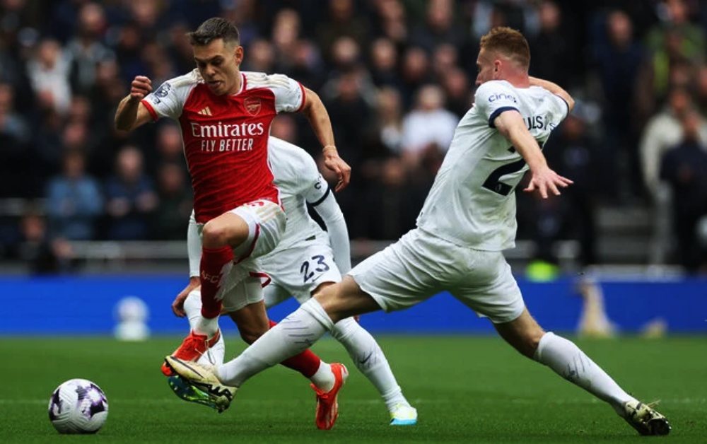 Kết quả Ngoại Hạng Anh: Đánh bại Tottenham, Arsenal giữ ngôi đầu