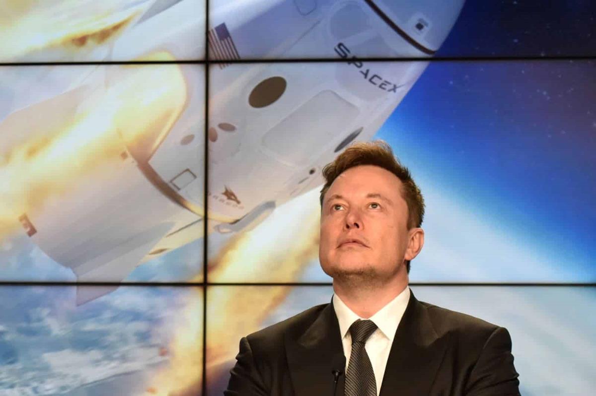 Tham vọng chinh phục sao Hỏa hay "sự điên rồ" của Elon Musk?