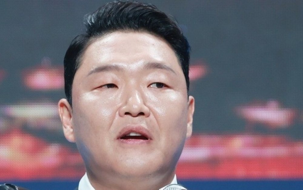 PSY bị điều tra vì nhờ quản lý nhận thuốc ngủ