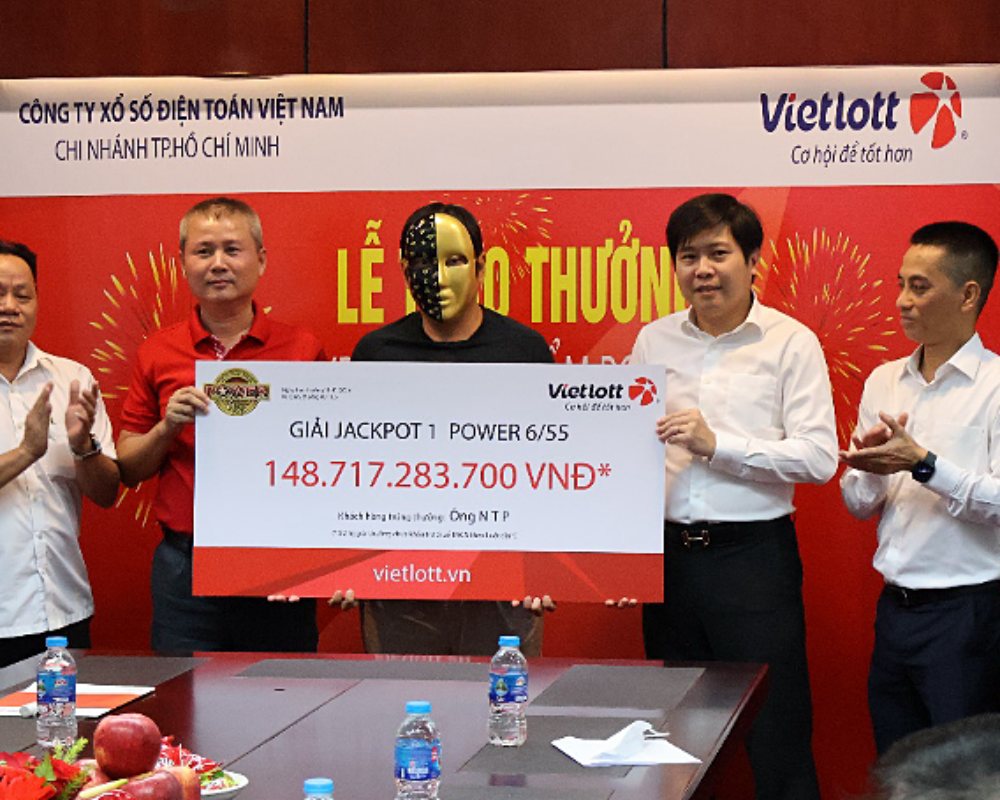 Nam thanh niên ở TP HCM nhận Jackpot 148 tỷ đồng