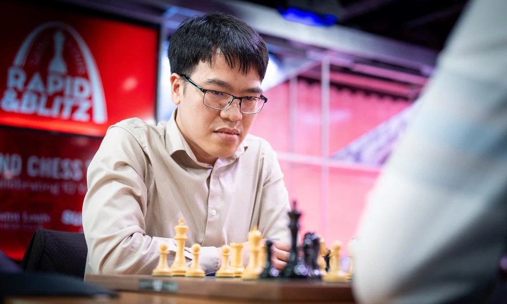 Lê Quang Liêm gây sốc khi hạ Vua cờ Gukesh Dommaraju
