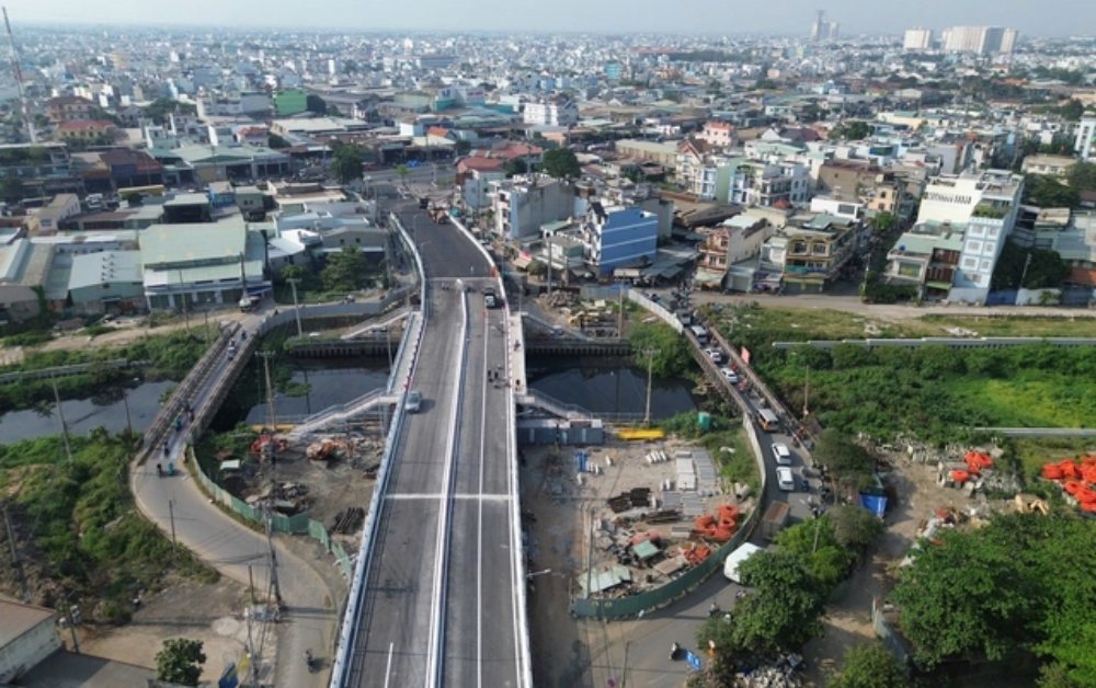 TP. Hồ Chí Minh thông xe cầu Tân Kỳ Tân Quý