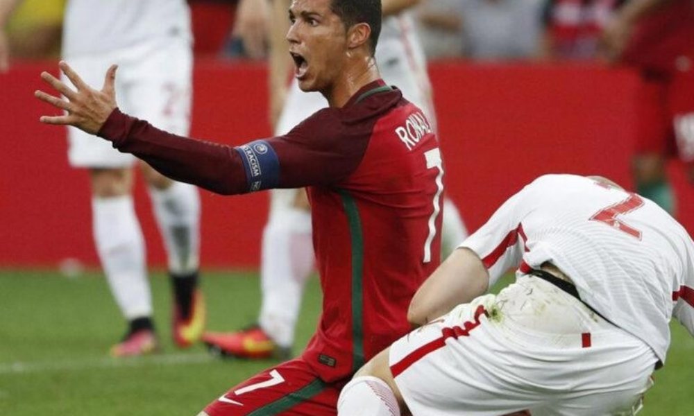 Nhận định bóng dá Ba Lan vs Bồ Đào Nha, 01h45 ngày 13/10: Lewandowski và Ronaldo Đọ Súng